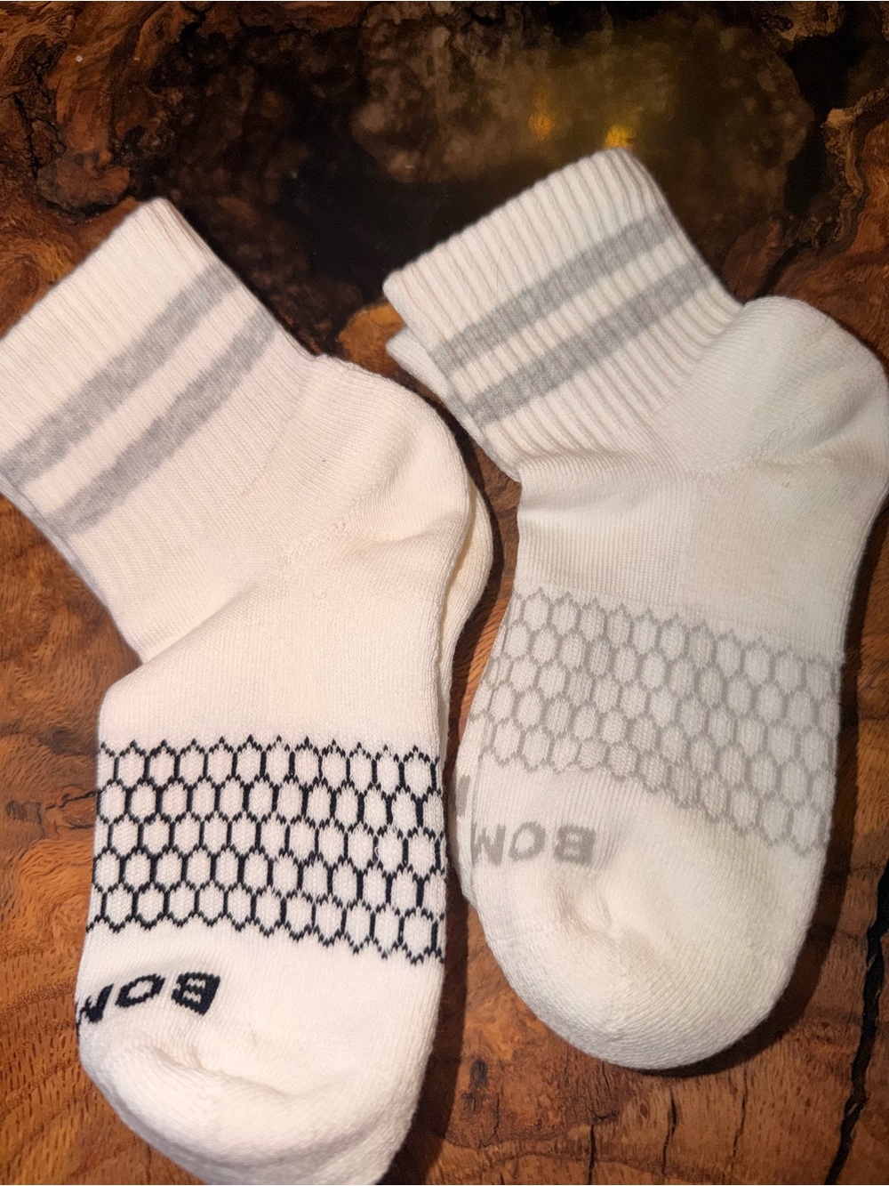 Bombas Ankle Socks 2 Pair Size Small White Gray Navy NWOT